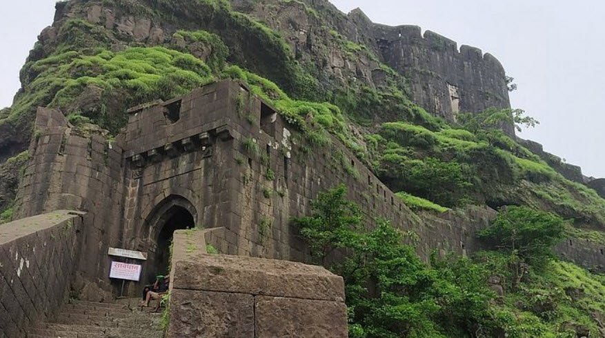Induri Fort, Pune, Maharashtra, India